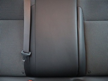 Opel Astra J Hatchback 5d 1.6 Twinport ECOTEC 115KM 2010 Opel Astra 1.6 16V, Salon Polska, Skóra, Klima, zdjęcie 9