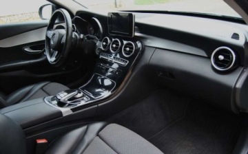 Mercedes Klasa C W205 Kombi 200 BlueTEC 136KM 2017 Mercedes-Benz Klasa C GWARANCJA, 2017r, LED, Asystent kolizji, Navi, Swiet, zdjęcie 6