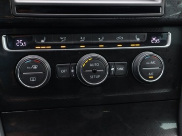 Volkswagen Golf VII GTI 3d 2.0 TSI 230KM 2013 VW Golf 2.0 GTI, Navi, Xenon, Bi-Xenon, Klima, zdjęcie 17