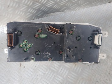 NISSAN X-TRAIL T30 PŘÍSTROJOVÁ DESKA BUDÍKY