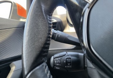 Peugeot 2008 II SUV 1.2 PureTech 100KM 2021 Peugeot 2008 Wzorowy 93 Tkm-Bezwypadkowy-Navi-Grzane fotele 1.2 Benzyna, zdjęcie 15
