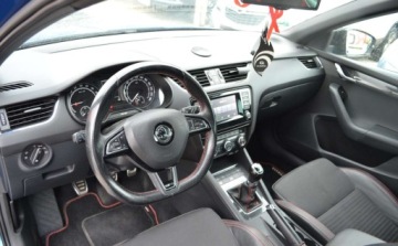Skoda Octavia III RS Kombi 2.0 TDI 184KM 2015 Skoda Octavia RS - 2.0 - Bezwypadkowe - Nowe rozrzady - Bez wady olejowej, zdjęcie 19