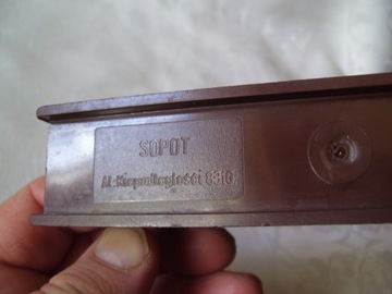 ПЛАСТИКОВАЯ САЛФЕТНИЦА из Польской Народной Республики.