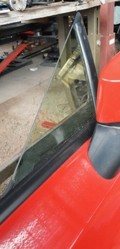 TOYOTA GT86 SUBARU BRZ SKLO (OKNO) DVEŘE LEVÝ PŘEDNÍ TROJŮHELNÍK SCION