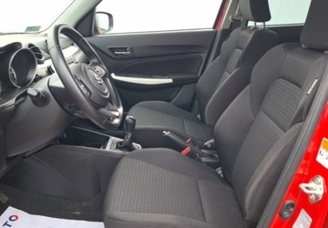 Suzuki Swift VI Hatchback Facelifting 1.2 DualJet SHVS 83KM 2020 Suzuki Swift 1.2 Dualjet SHVS Premium Plus 1.2 Benzyna 83KM, zdjęcie 10