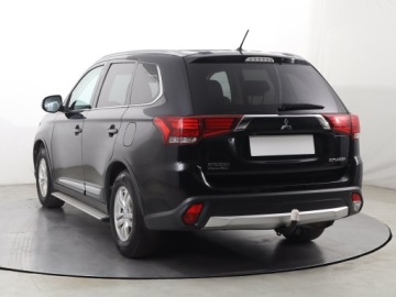 Mitsubishi Outlander III SUV Facelifting 2015 2.0 MIVEC 150KM 2016 Mitsubishi Outlander 2.0, GAZ, Klima, Klimatronic, zdjęcie 3