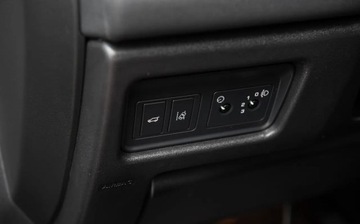 Land Rover Discovery Sport SUV 2.0 TD4 180KM 2016 Land Rover Discovery Sport 2.0D 180KM 4x4 Navi Skora Alu Pdc Gwarancjia, zdjęcie 16