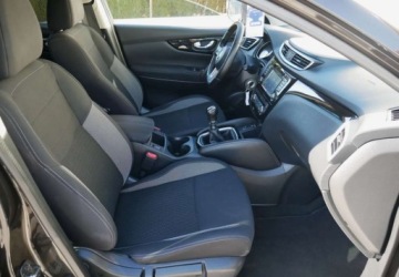 Nissan Qashqai II Crossover Facelifting 1.6 DiG-T 163KM 2018 Nissan Qashqai Nissan Qashqai 1.6 DIG-T Acenta 1.6 Benzyna 163KM, zdjęcie 19