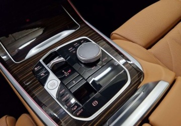 BMW X5 G05 SUV Facelifting 3.0 30d 298KM 2025 BMW X5 xDrive30d, Hak, M Sport, Harman Kardon, ParkingAssistantProfessiona, zdjęcie 4