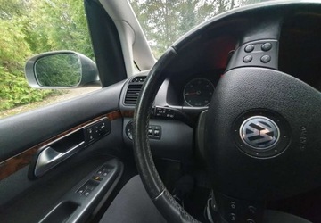 Volkswagen Touran I 2.0 TDI 170KM 2007 Volkswagen Touran Volkswagen Touran 2.0 TDI DPF DSG Highline 2.0 Diesel, zdjęcie 11