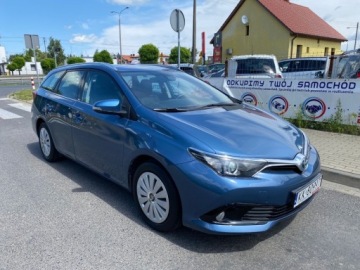 Toyota Auris II Touring Sports Facelifting 1.8 Hybrid 136KM 2016 Toyota Auris HYBRYDA AUTOMAT KLIMATYZACJA NAWIGACJA KAMERA TEMPOMAT GRZANE, zdjęcie 2