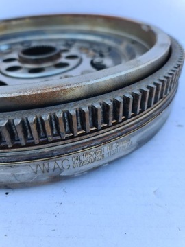 GOLF VII SPOJKA DVOUHMOTNÉ 2,0 TDI 04L105266H