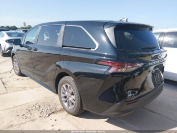 Toyota Sienna III 2026 Toyota Sienna Le 2026 2.5 Benzyna 189KM, zdjęcie 2