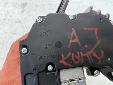 ASTRA J IV KOMBI MOTOREK ZADNÍ STĚRAČE
