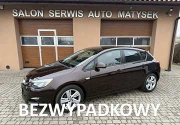 Opel Astra J Hatchback 5d Facelifting 1.6 Twinport ECOTEC 115KM 2013 Opel Astra 1,6 116KM Klimatyzacja Krajowy Serwisowany 1.6 Benzyna 115KM