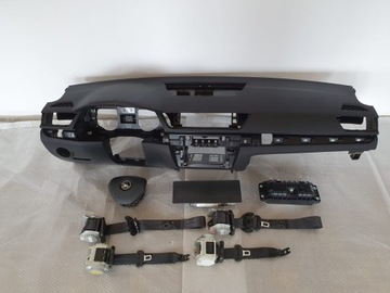 Skoda SuperB 3 III deska konsola airbag pasy