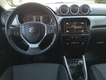 Suzuki Vitara III SUV 1.6 VVT 120KM 2015 Suzuki Vitara 1.6 Benzyna 120KM Klimatronik Salon, zdjęcie 15