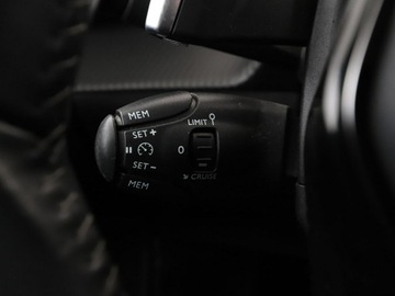 Peugeot 2008 II SUV 1.2 PureTech 130KM 2020 Peugeot 2008 Allure automat virtual kamera, zdjęcie 33