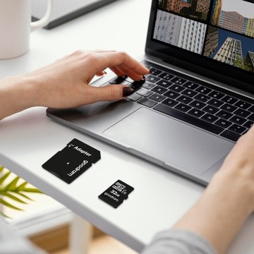 Карта памяти Goodram M1AA-0320R12 SDHC 32 ГБ