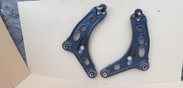 RENAULT TRAFIC III WAHACZ PRAWY LUB LEWY PRZEDNI