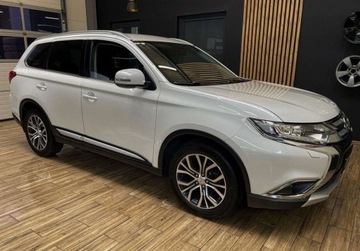 Mitsubishi Outlander III SUV Facelifting 2015 2.0 MIVEC 150KM 2016 Mitsubishi Outlander 2.0 4X4 AUTOMAT GWARANCJA bezwypadkowy 2.0, zdjęcie 4