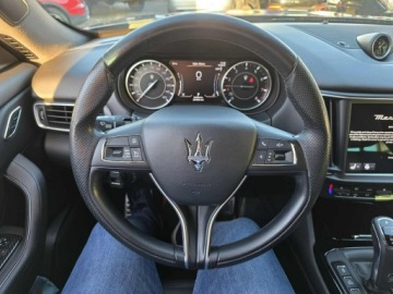 Maserati Levante 3.0 GDI V6 430KM 2022 Maserati Levante 3.0 Bi-Turbo 430 KM, Po Lifcie,, zdjęcie 9