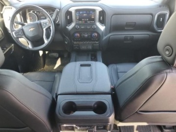 Chevrolet Silverado II 2021 Chevrolet Silverado 2021, 5.3L, 4x4, K1500 LTZ, od ubezpieczalni 5.3 355KM, zdjęcie 6