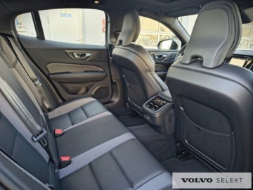 Volvo S60 III Sedan Facelifting 2.0 B5 250KM 2023 Volvo S60 S60 B5B Ultimate AWD, 250 KM, Kamera 360, zdjęcie 21