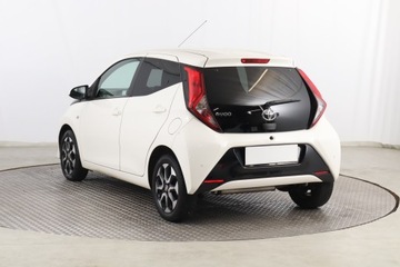 Toyota Aygo II Hatchback 3d Facelifting 1.0 VVT-i 72KM 2019 Toyota Aygo 1.0 VVT-i, Salon Polska, zdjęcie 3