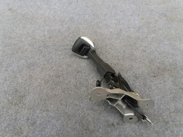 DZWIGNIA RECZNEGO PEUGEOT 2008