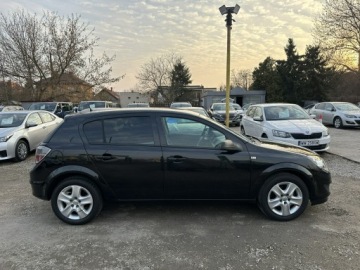 Opel Astra J Hatchback 5d 1.6 Twinport ECOTEC 115KM 2012 Opel Astra 1.6 115KM/SalonPL/Wymienione: rozrząd, zdjęcie 5