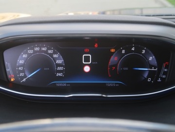 Peugeot 3008 II Crossover 1.2 PureTech 130KM 2019 Peugeot 3008 1.2 PureTech, Navi, Klima, zdjęcie 10