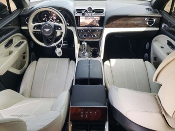 Bentley Bentayga 2023 Bentley Bentayga 2023 4.0 V8 4.0 Benzyna 542KM, zdjęcie 8