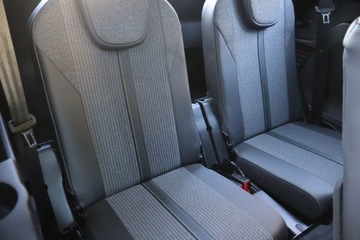 Peugeot 5008 II Crossover Facelifting 1.2 PureTech 130KM 2022 Peugeot 5008 PureTech 130, Salon Polska, zdjęcie 18