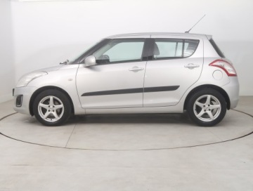 Suzuki Swift V Hatchback 3d Facelifting 1.2 VVT 94KM 2014 Suzuki Swift 1.2, Salon Polska, Serwis ASO, Klima, zdjęcie 2