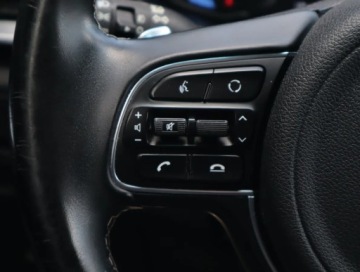 Kia Niro I Crossover 1.6 GDi Hybrid 141KM 2019 Kia Niro Hybrid, Salon Polska, Serwis ASO, zdjęcie 19