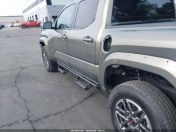 Toyota Tacoma II 2024 Toyota Tacoma SR5 Double Cab 2024 2.4l 2.4 Benzyna 278KM, zdjęcie 2