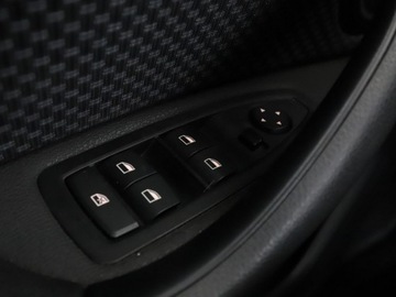 BMW X1 F48 Crossover sDrive18d 150KM 2017 BMW X1 full LED klima auto grzane fotele czujniki, zdjęcie 33