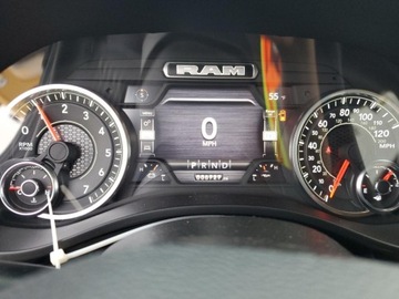  RAM 1500 2024 5.7l 5.7 Benzyna 395KM, zdjęcie 9