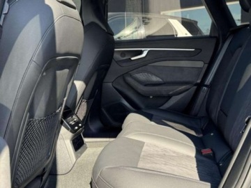 Audi A6 C8 Limousine Facelifting 2.0 40 TDI 204KM 2025 AUDI A6 TDI quattro S line Sedan 2.0 (204KM) 2025, zdjęcie 19