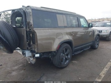 Land Rover Defender IV (L663) 2025 Land Rover Defender 130 P300 S 2025 3.0 Benzyna 296KM, zdjęcie 5