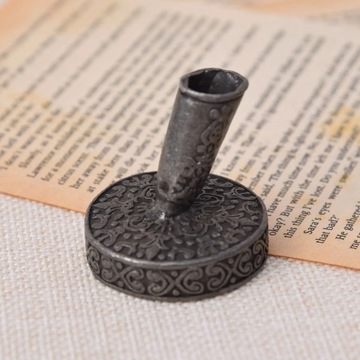 1 PC Vintage European Style Pen Holder with Metal Round Base for Feather