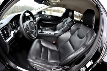 Volvo V60 I Kombi Facelifting 2.0 D3 DRIVE-E 150KM 2018 Volvo V60 2.0 D3 150KM Navi FullLed Climatronic, zdjęcie 6