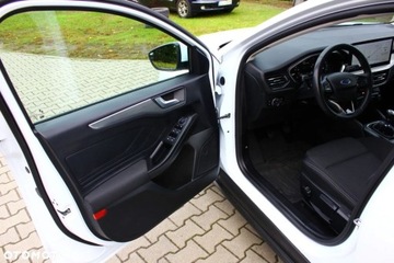 Ford Focus IV Kombi Facelifting 1.0 EcoBoost 125KM 2023 Ford Focus Ford Focus 1.0 EcoBoost Titanium Benzyna 125KM, zdjęcie 30