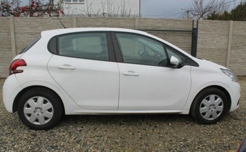 Peugeot 208 I Hatchback 5d Facelifting 1.6 BlueHDi 75KM 2017 Peugeot 208 1.6 Diesel 75KM, zdjęcie 6