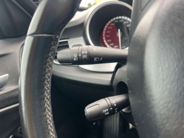 Alfa Romeo Giulietta Nuova II Hatchback 5d 1.4 TB 16v Mair 170KM 2011 Alfa Romeo Giulietta LEDY KLIMATYZACJA EL.SZYBY GRZANE FOTELE TEMPOMAT E.L, zdjęcie 20