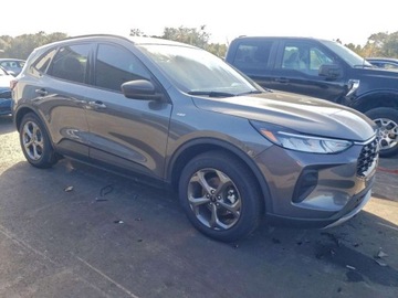 Ford Escape III 2025 Ford Escape St Line 2025 1.5 Benzyna 180KM, zdjęcie 4