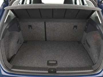 Seat Arona Crossover 1.0 EcoTSI 95KM 2019 Seat Arona navigacja klimatyzacja czujniki, zdjęcie 19