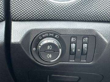 Chevrolet Cruze Hatchback 5d 2.0 VCDI 16V DOHC 163KM 2011 Chevrolet Cruze Opel Astra 2.0 VCDi 163KM Salon PL, zdjęcie 13