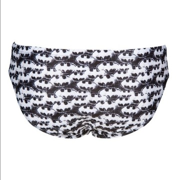 H1139 КРОТКИ МУЖСКИЕ КУПАЛЬНИКИ ARENA BATMAN ALLOVER D4 UK32